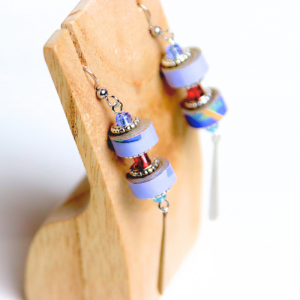 boucles d'oreilles en papier bleues